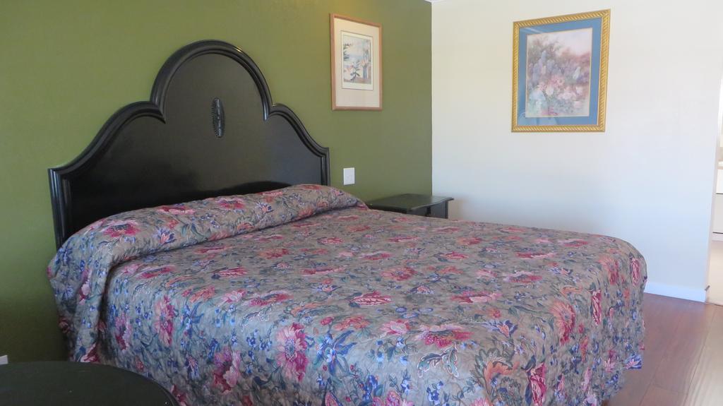 Castaway Motel Orange Ngoại thất bức ảnh